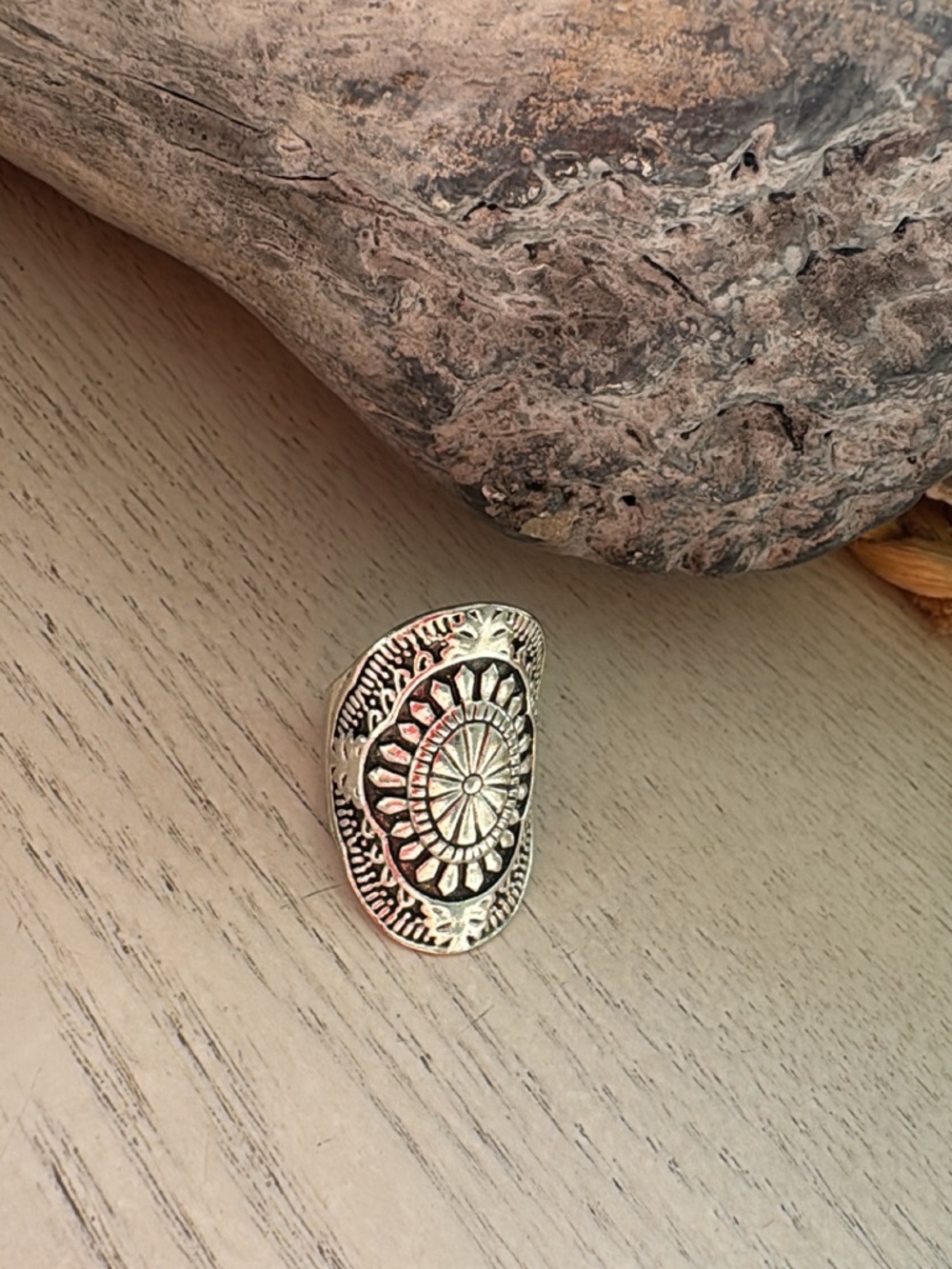 BOHO SHIELD RING SIZE 7 - Picture 3 of 13